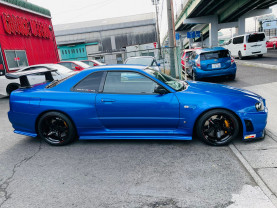 Nissan Skyline BNR34 GT-R V⋅Spec II Nür for sale (#3704)