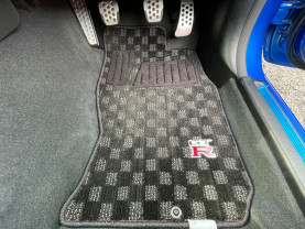 Nissan Skyline BNR34 GT-R V⋅Spec II Nür for sale (#3704)