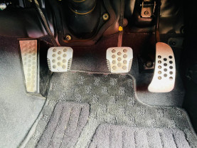 Nissan Skyline BNR34 GT-R for sale (#3639)