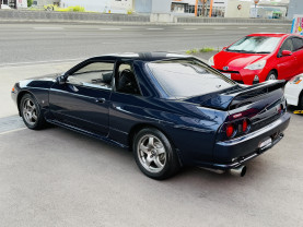 Nissan Skyline BNR32 GT-R DARK BLUE PEARL for sale (#3939)