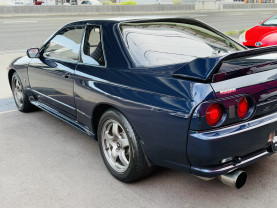 Nissan Skyline BNR32 GT-R DARK BLUE PEARL for sale (#3939)