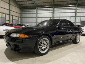 Nissan Skyline BNR32 GT-R for sale (#3582)